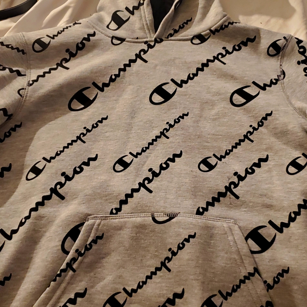 New champion Boys sweater